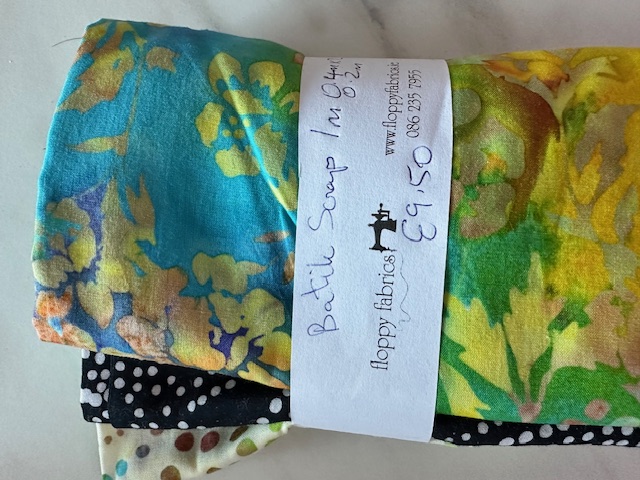 Metre Scrap 255 - 1m Scrap Batiks