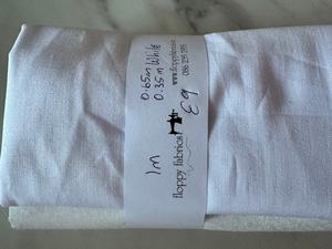 Metre Scrap 254 - Scraps White on White. Product thumbnail image